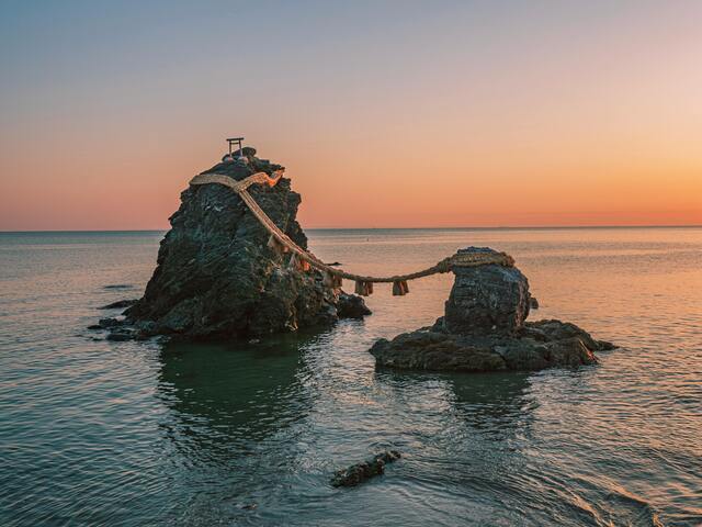 三重県の風景：夫婦岩